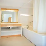 With Balcony For 6 People *