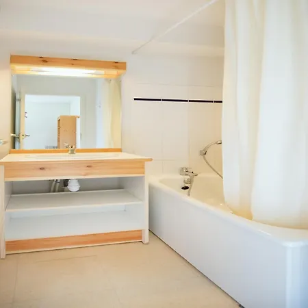 With Balcony For 6 People *