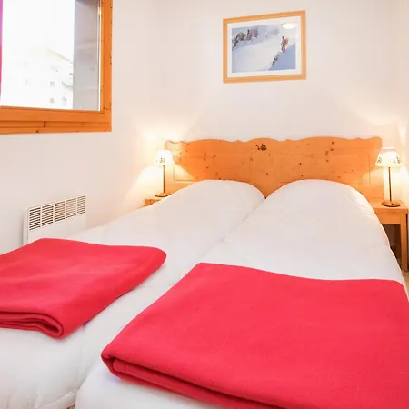 アパート With Balcony For 6 People *