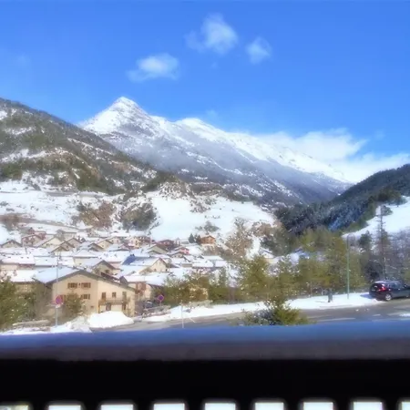 With Balcony For 6 People Val Cenis