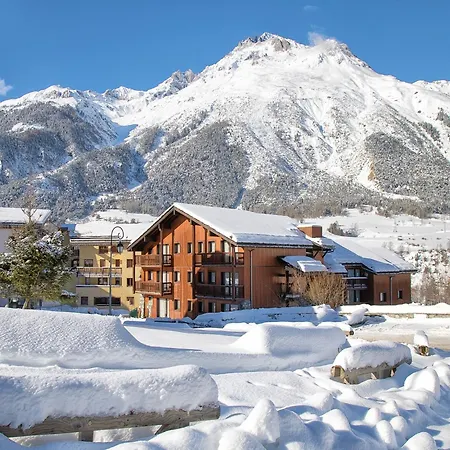 With Balcony For 6 People * Val Cenis